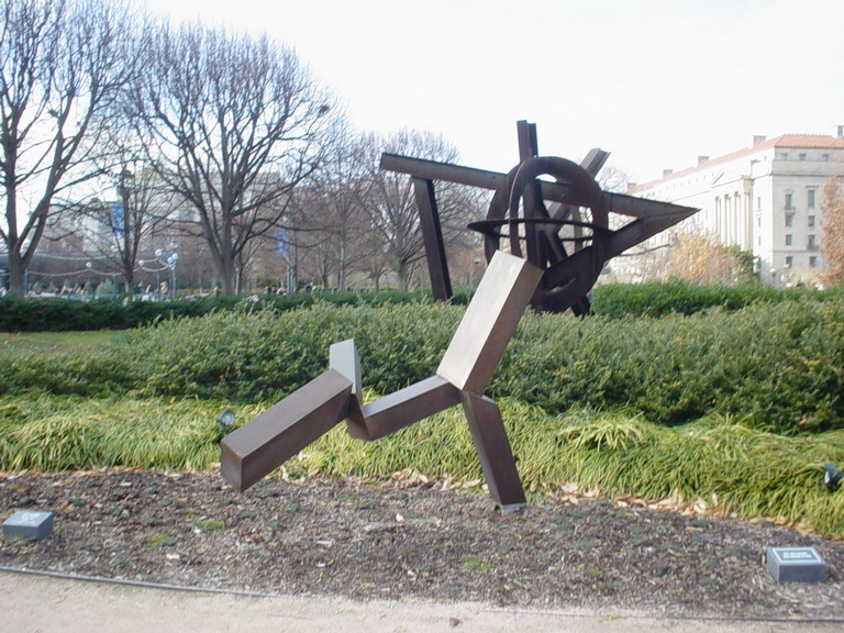 Cristina On The Mall 30-Dec-2005