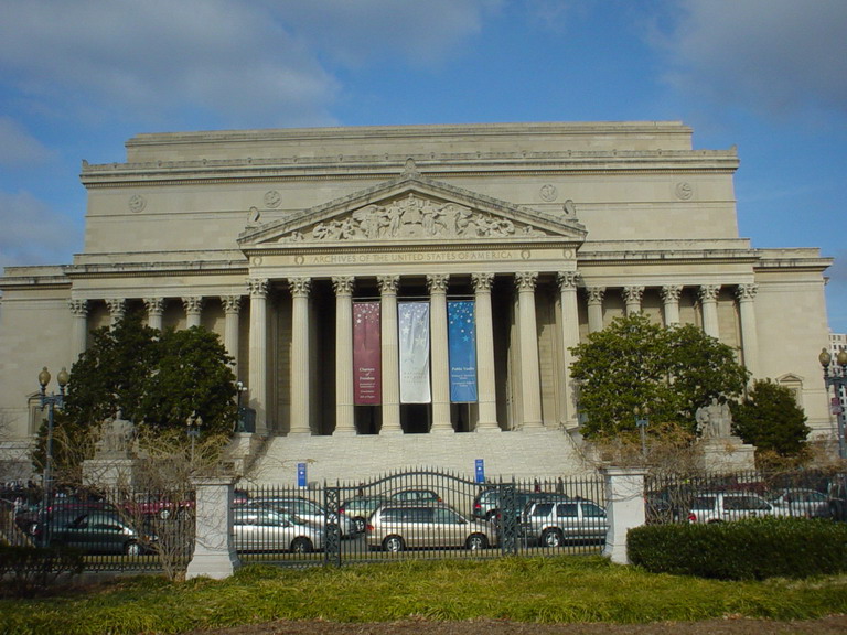 Cristina On The Mall 30-Dec-2005