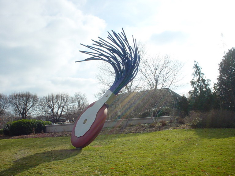 Cristina On The Mall 30-Dec-2005
