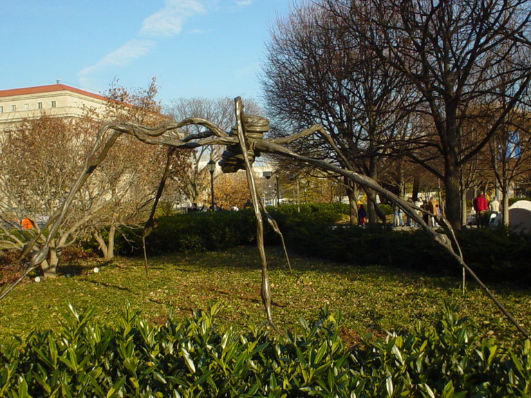 Cristina On The Mall 30-Dec-2005