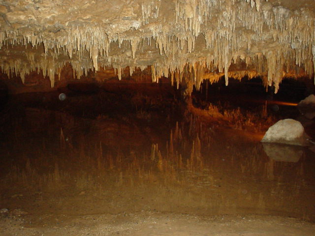 Skyline Drive & Luray Caverns October 2006