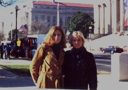 Ale & Laura in DC December 2001